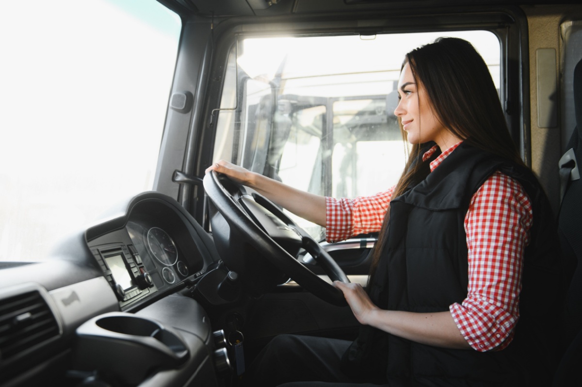 lisa steed Why Women in Trucking Need to Know About Accelerate!
